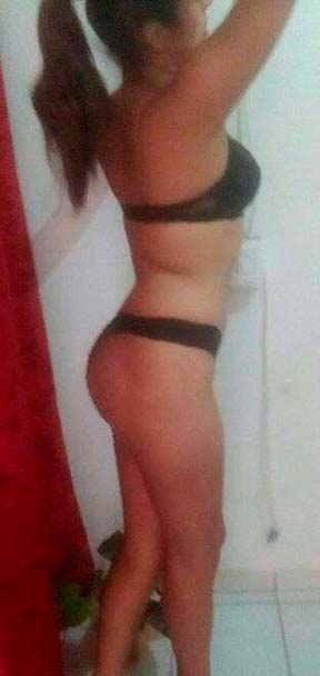 Jovencita caliente y muy complaciente a Hoteles