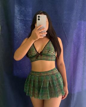 Muñeca bonita ardiente