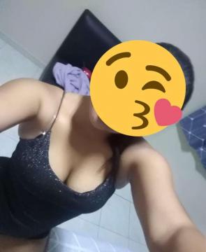 Atenta cariñosa dulce