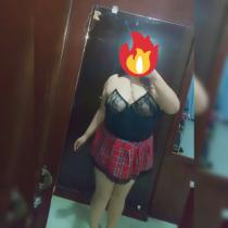 Gordita ardiente experta en oral al natu