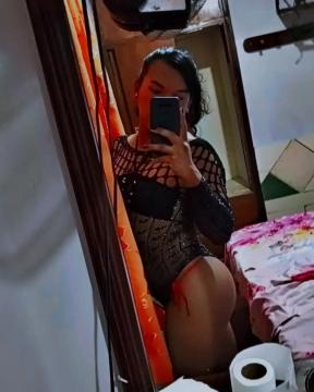 Morena caliente